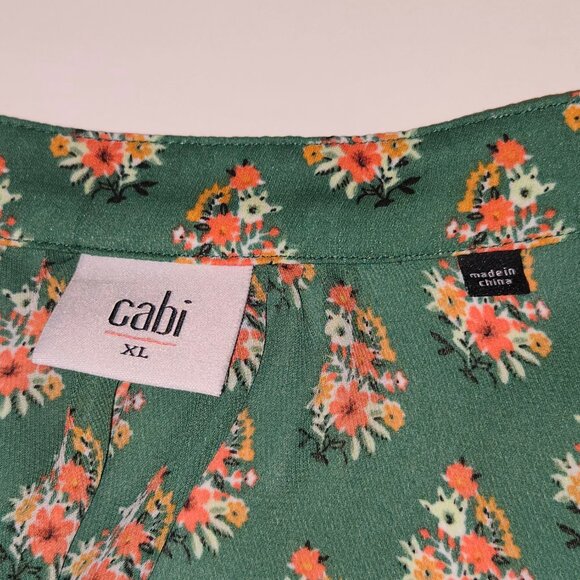 CAbi Stevie Blouse Green Floral Short Sleeve Top Style 3252 Size XL - Picture 3 of 4